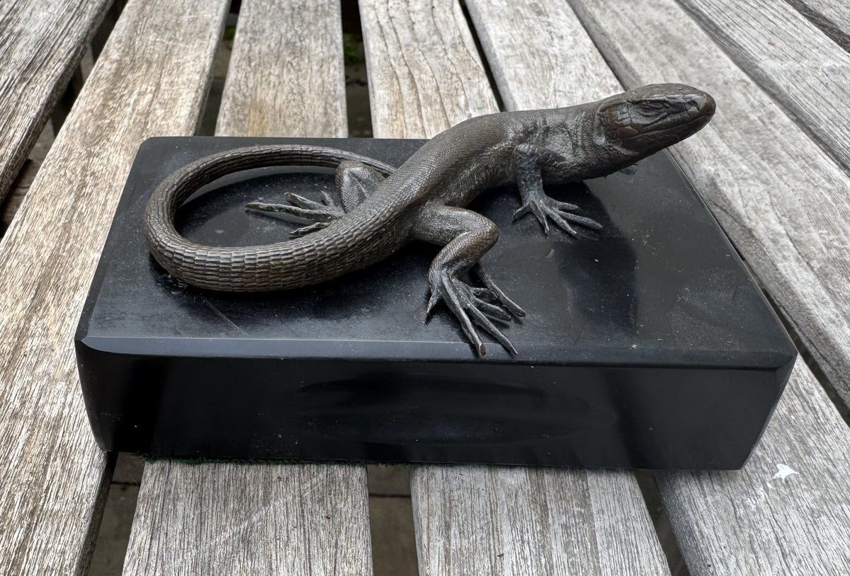 Grand tour Bronze Lizard Desk piece
